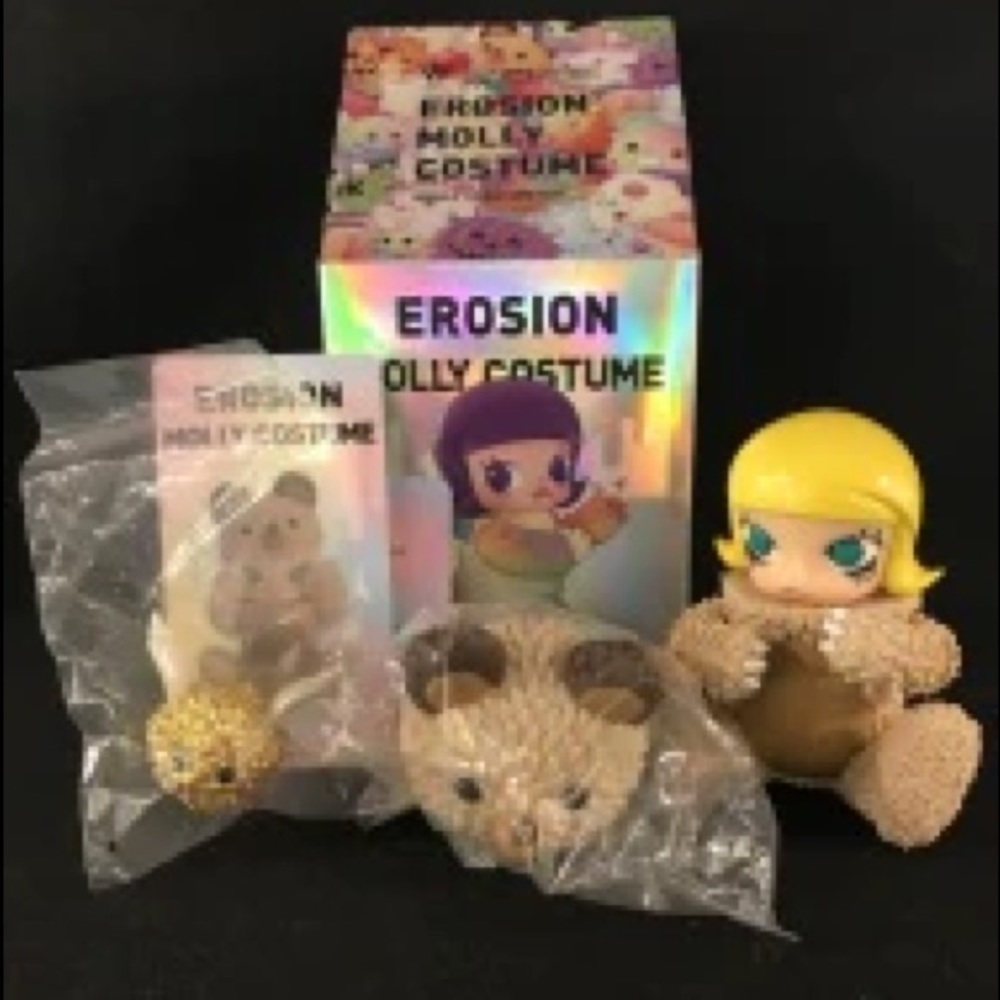 Molly erosion figurine